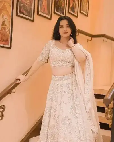 Escort Service In Bidhuna